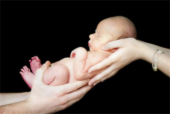 台州合法助孕全部费用流程-浙江公立医院双胞胎试管婴儿费用一览表，试管婴儿双胞胎的hcg参考值。
